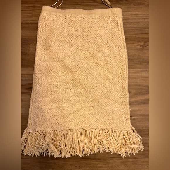 BCBGMAXAZRIA skirt - Picture 5 of 5